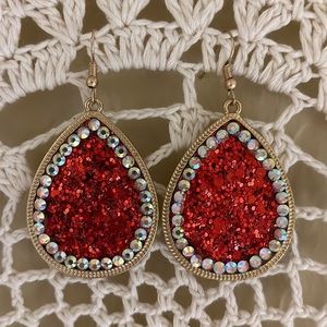 ❤️ Red glitter AB stone gold tone earrings